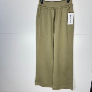 NWT Athleta Allure Pants in Olive Branch